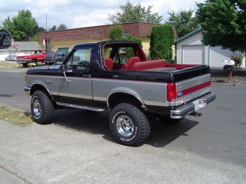 1989 Ford Bronco - The Street Truck ready to tow Todd to my house