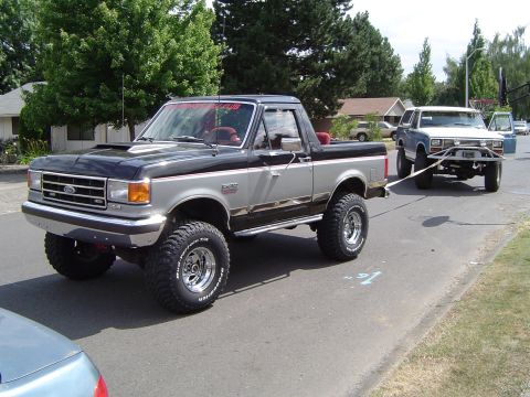 1989 Ford Bronco - Hooked up