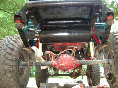 1985 Ford Bronco - Air tank