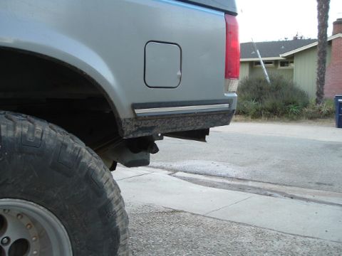 1989 Ford Bronco - cut around the lower back 1/4s and took off the bumper