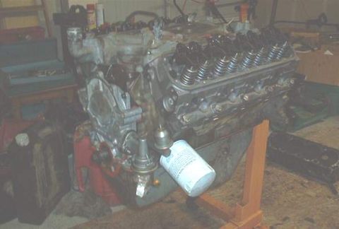 1986 Ford Bronco - Valve train complete. Intake installed. Yeah I know it's stock looking but this aint gonna be no mud bogger or street racer. Low end torque…