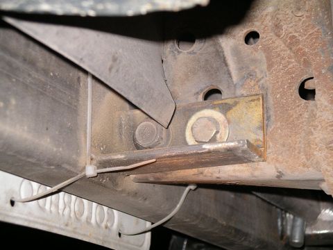 1996 Ford Bronco - Mounting detail on bumper mount. The bumper is 2" x 4" x 1/4" steel, and the mount is made from 4" of 2" angle 1/4" thick.