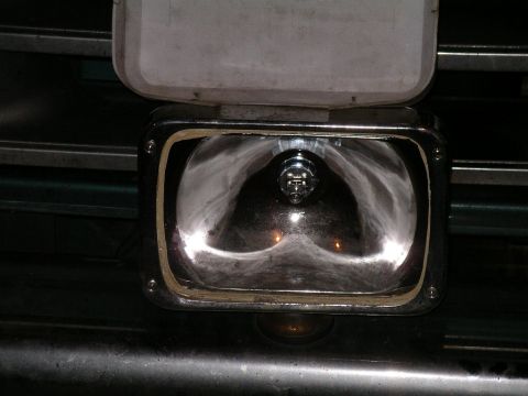 1996 Ford Bronco - And yet another busted lamp shot.