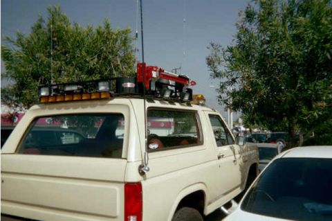 1990 Ford Bronco - This guy says he use's the bronco for search&rescue
