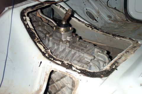 1995 Ford Bronco - crappy picture but I got it installed. I was too busy to take pictures of the OSHA-violating contraption I rigged up IOT get this in (ratch…