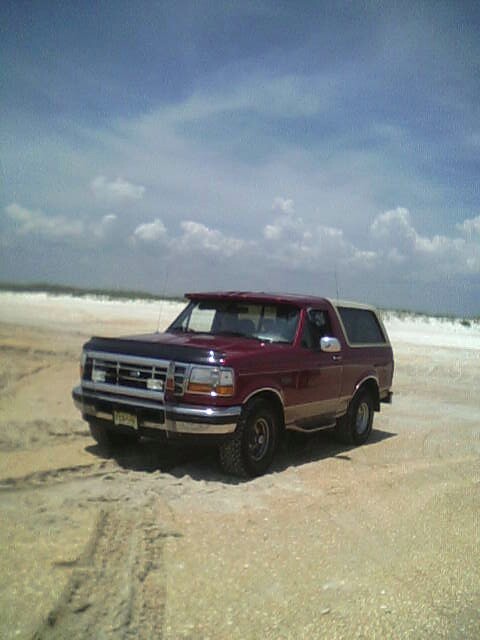 1995 Ford Bronco photo
