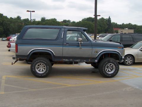 1986 Ford Bronco - Full view