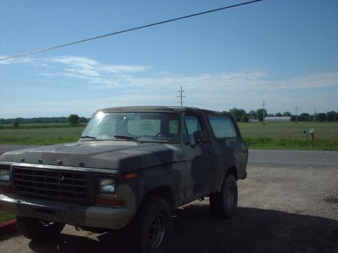 1979 Ford Bronco - This Ford Bronco appears to be from the late 1970s, possibly a 1978 model.