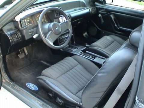 1987 Ford Mustang photo
