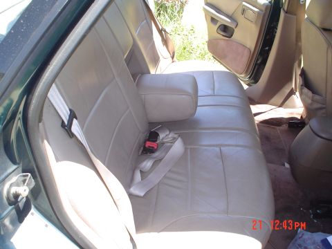 1993 Ford Taurus - another angle