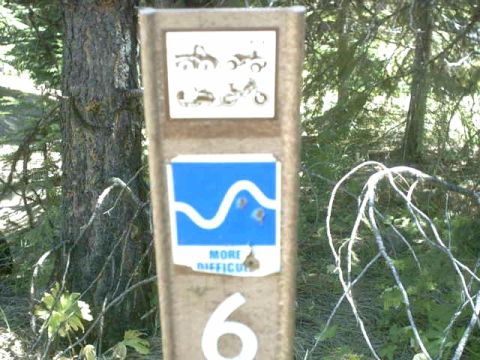 1995 Ford Bronco - Trail marker indicates a route with multiple vehicle types and increasing difficulty.