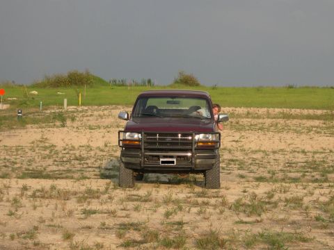 1996 Ford Bronco - Ouch, hard landing...