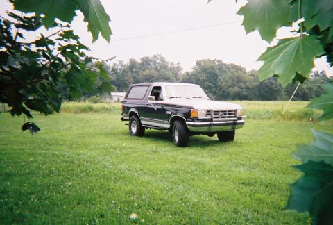 1987 Ford Bronco photo
