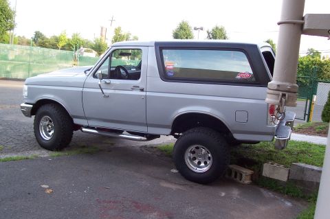 1990 Ford Bronco photo