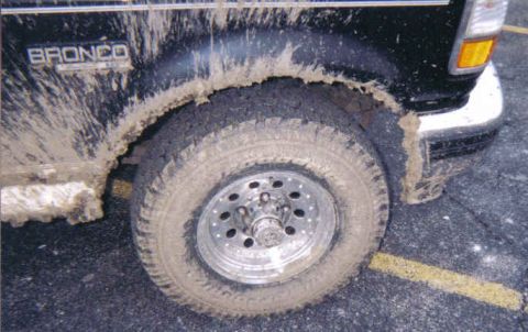 1993 Ford Bronco - mud