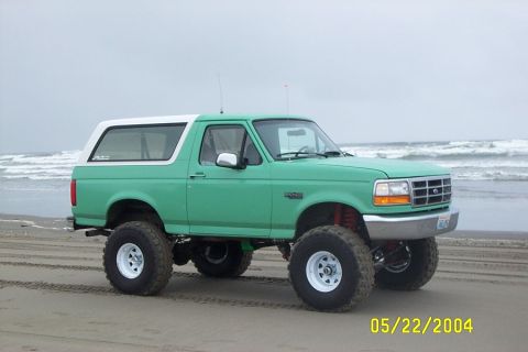 1996 Ford Bronco - At the 2bigbroncos beach run