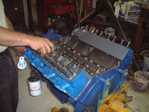 1967 Ford Galaxie - Reinstalling the pushrods