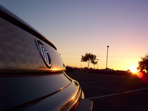1995 Mercury Sable - Artsy shot of the front lightbar.
