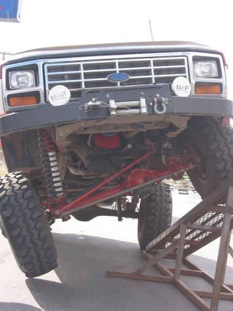 1985 Ford Bronco - Ramp from the front.