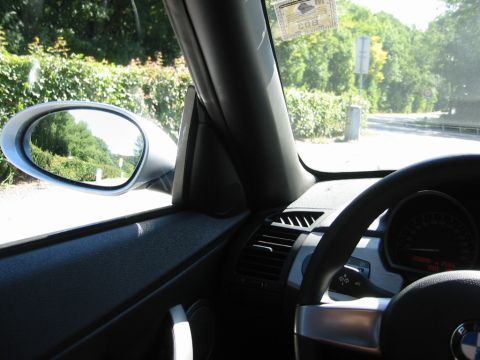 2003 BMW Z4 - The z4 is NOT my own!!