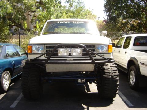 1991 Ford Bronco - now just need to make a winch plate for it
