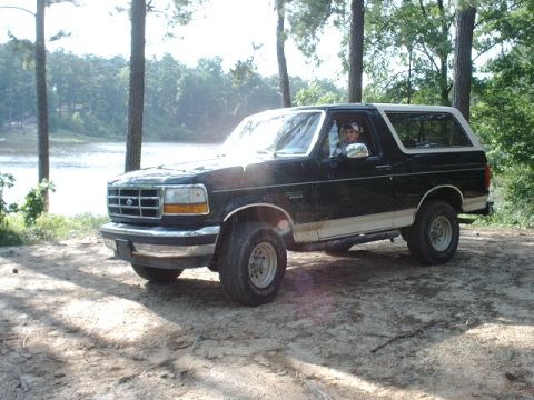 1993 Ford Bronco - Clean