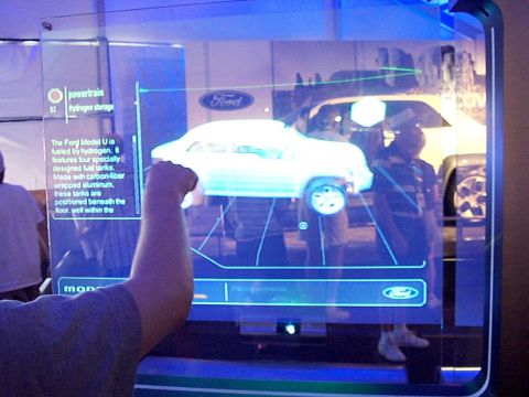 1999 Ford Taurus - Interactive display details the Ford Model U's hydrogen powertrain and fuel tank placement.