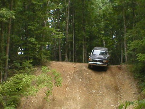 1986 Ford Bronco - Back down he goes