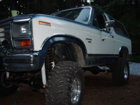 1986 Ford Bronco - can't wait to get 38's on her.