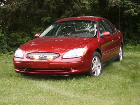 2000 Ford Taurus “red bull”