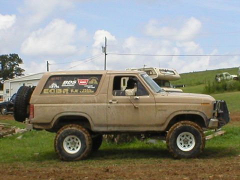1986 Ford Bronco - Rick "Wojo" from 2 Big Bronco makes the trip in