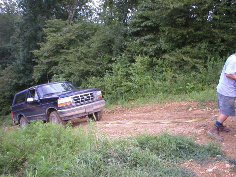 1986 Ford Bronco - And Kenny makes it up with the help of Wojo.. Good try though Kenny