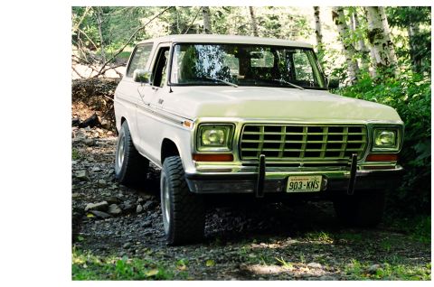 1979 Ford Bronco - Flexing