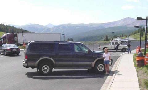 2001 Ford Excursion photo