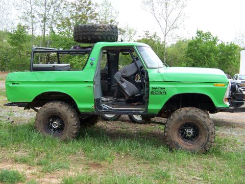 1978 Ford Bronco - Right Side