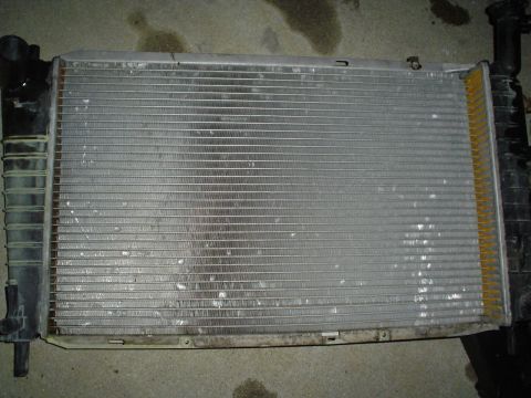 1993 Ford Taurus - The radiator is now removed.. it was hurt a little in the removal.