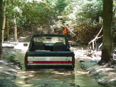 1995 Ford Bronco - Kevin is sunk pretty good