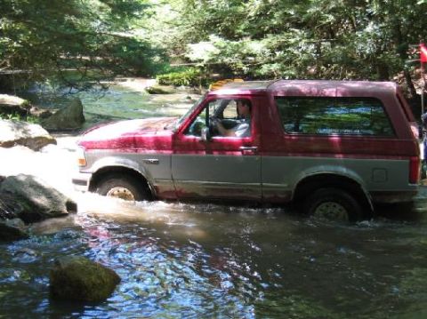 1995 Ford Bronco - In the creek