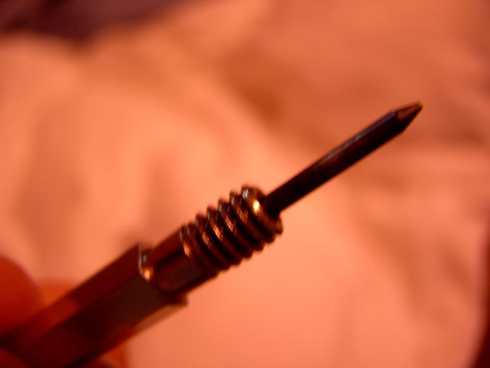 Here's a shot of the cutter without the hole saw-like part on.  You can see they thread on.