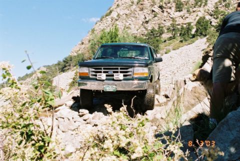 1996 Ford Bronco - Down Jaws 2.