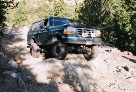 1996 Ford Bronco - Going up Jaws 1, gonna make it :)