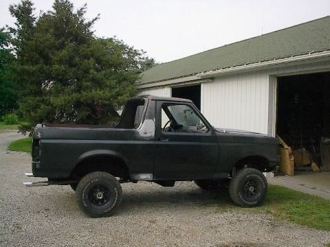 1989 Ford Bronco - passenger side done