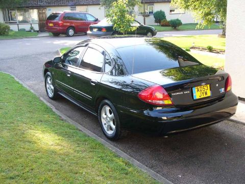 2004 Ford Taurus “BritBull”