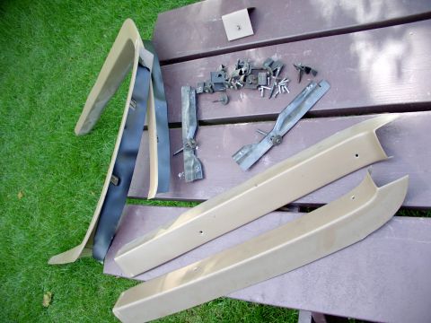 1986 Ford Bronco - Apart from the actual top, you'll have to store this stuff too, away from harm and ready for reassembly.