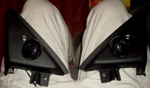 2001 Ford Taurus - both tweeters in my lap