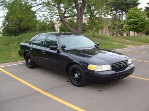 1999 Ford Crown Victoria - ebay ad 3