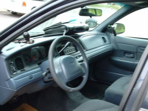 1999 Ford Crown Victoria - ebay ad 10