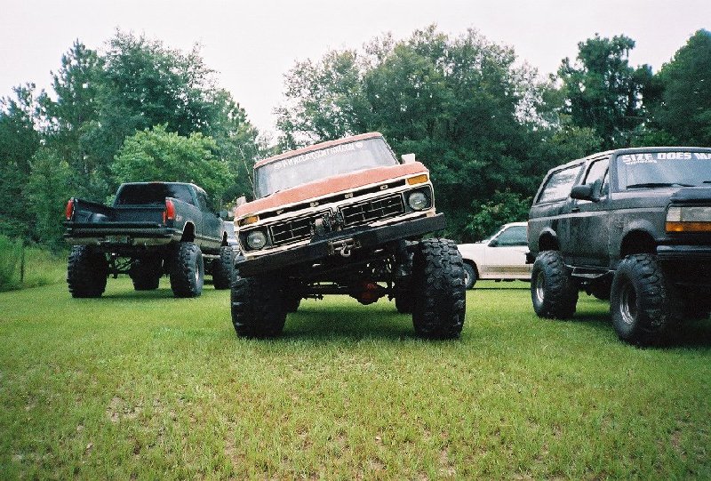 Joe's custom airbag set-up.