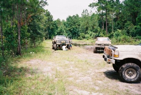 1995 Ford Bronco - Colby with a busted steering stabilizer.