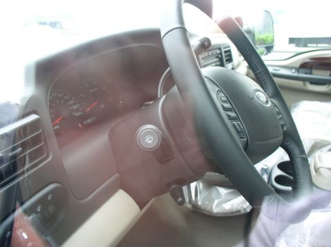 2000 Ford Excursion - 05 same ol dash